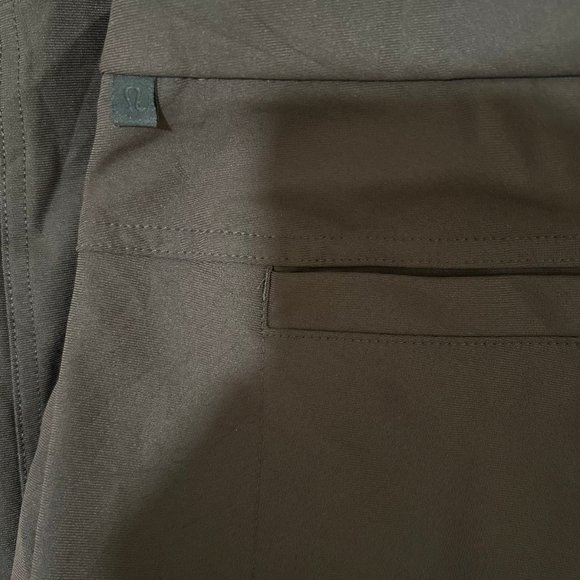 Lululemon Commission Shorts Style LM7929 Size 36 in Brown Color - Picture 7 of 11
